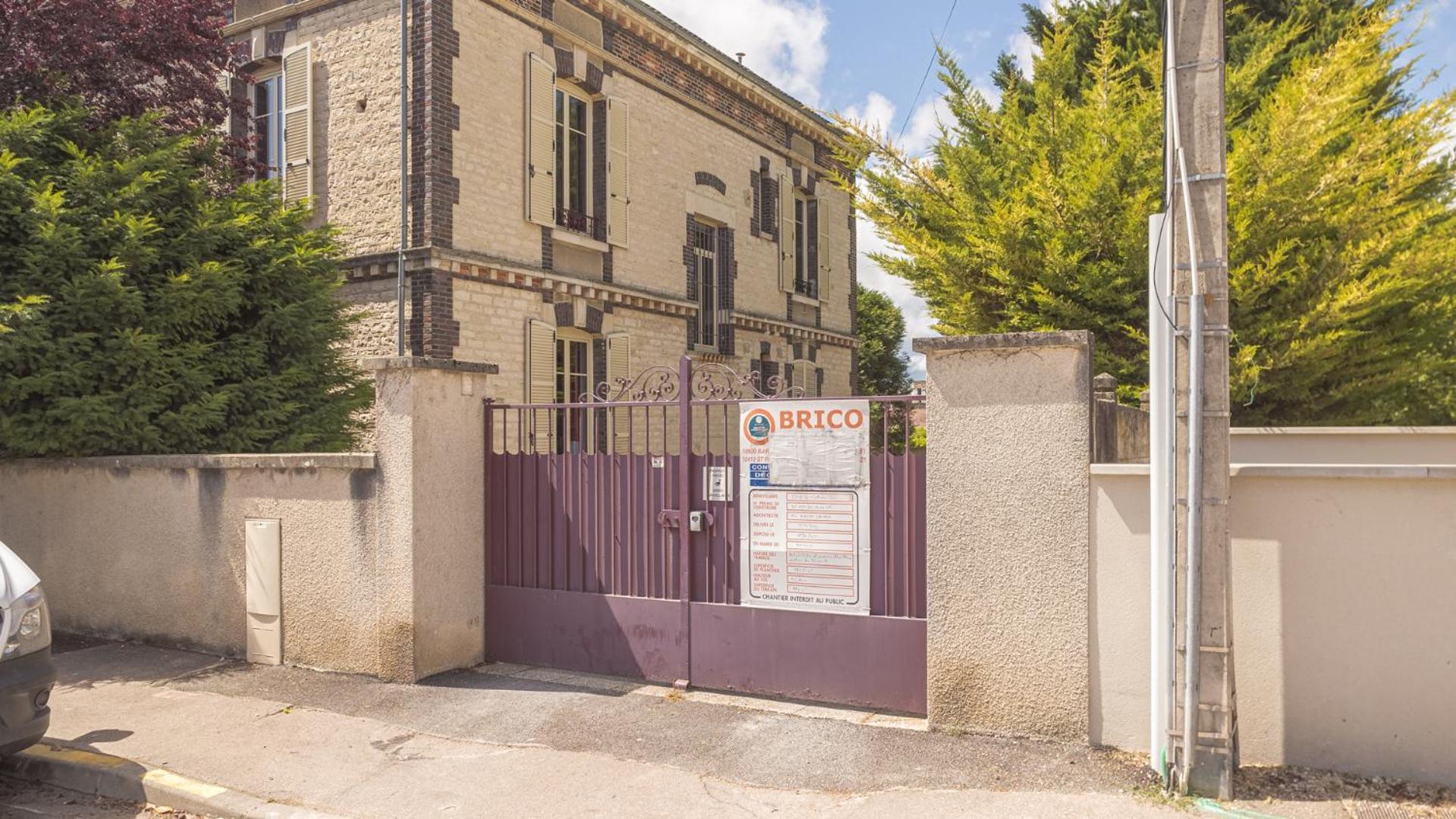 Bonappart 4 - Charme Napoleonien & Confort Troyes Exterior foto